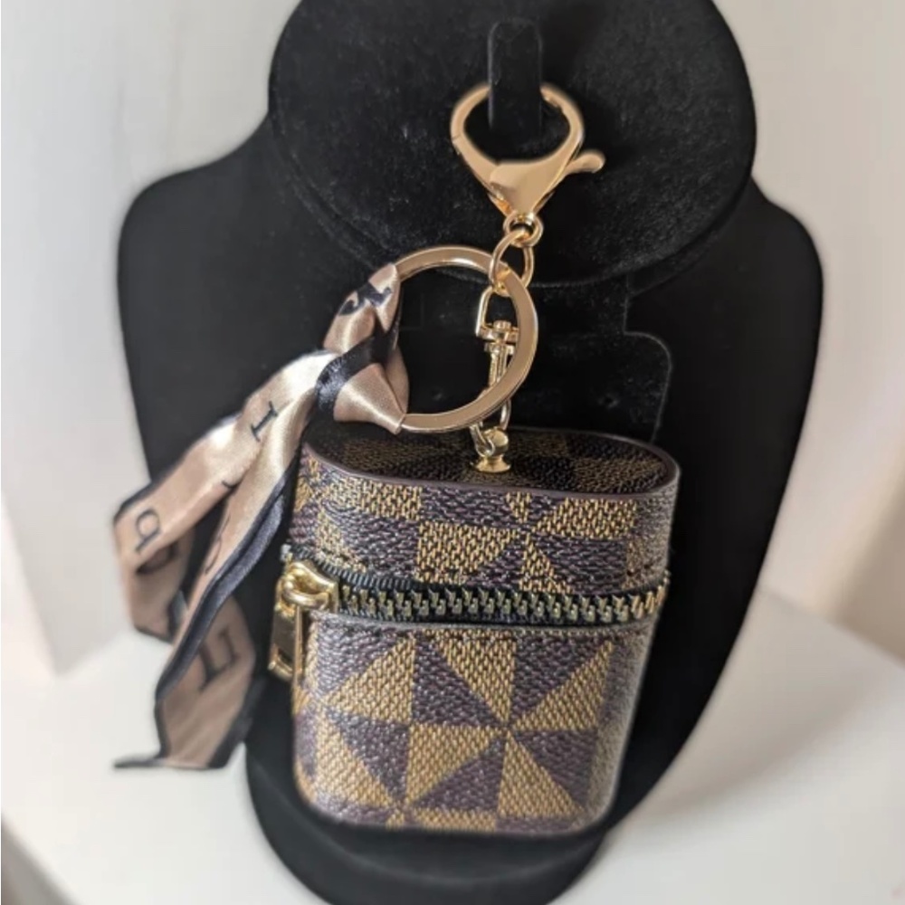 Mini HOUNDSTOOTH ZIPPERED BAG CHARM NIP - Brown